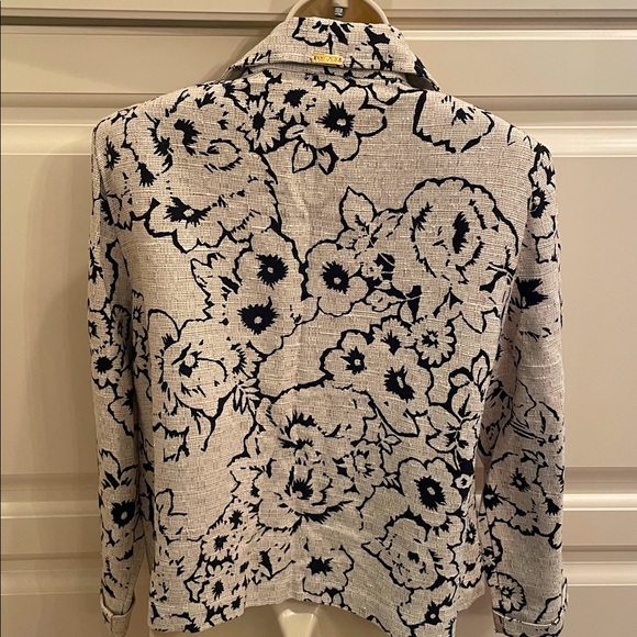 St John Sport NEW zip front jacket sz L - Picture 3 of 6